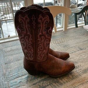 Justin Women’s Leather Cowboy Boots Size 7B Like New Purple Stitching 13.5” tall